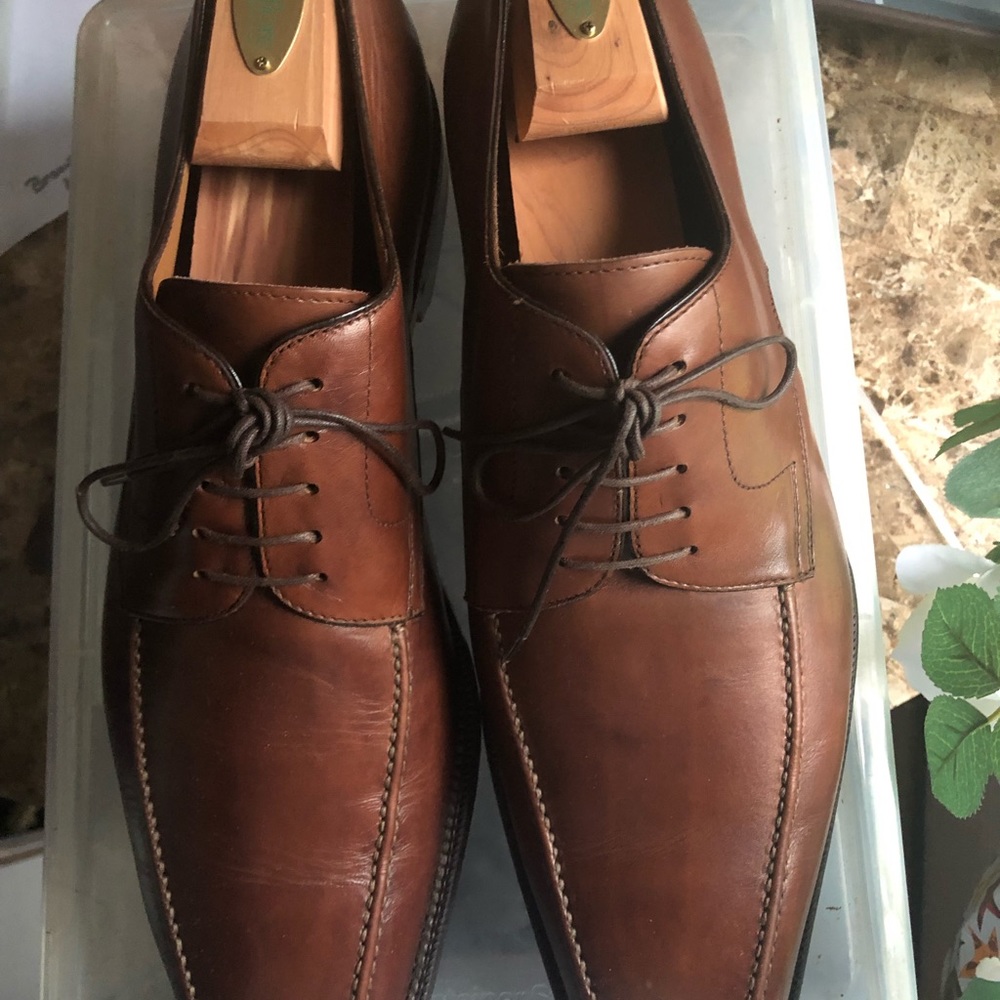 Brown dress shoes